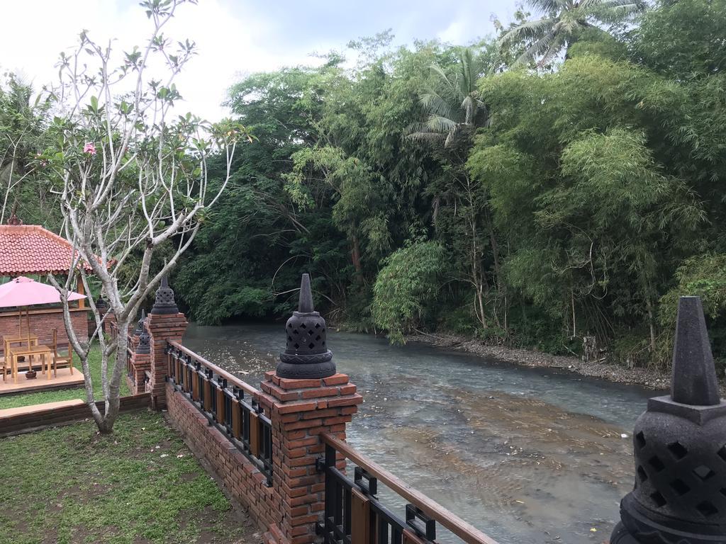 Rumah Dharma 2 Riverside Magelang Ngoại thất bức ảnh